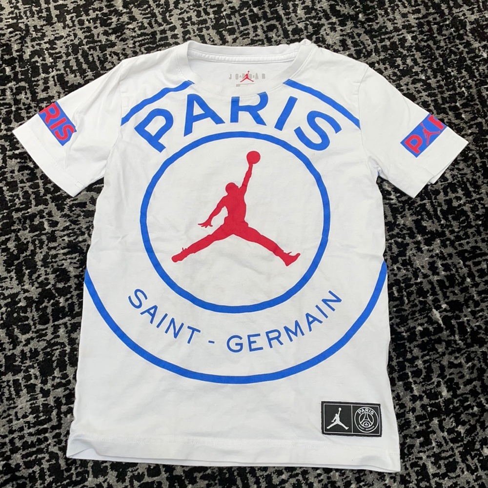 Boys Jordan t shirt